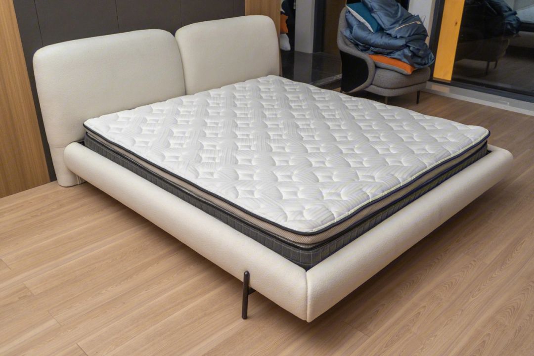 <a href=http://skysea0558.com.cn/news_article.html?news_id=138>床墊</a>